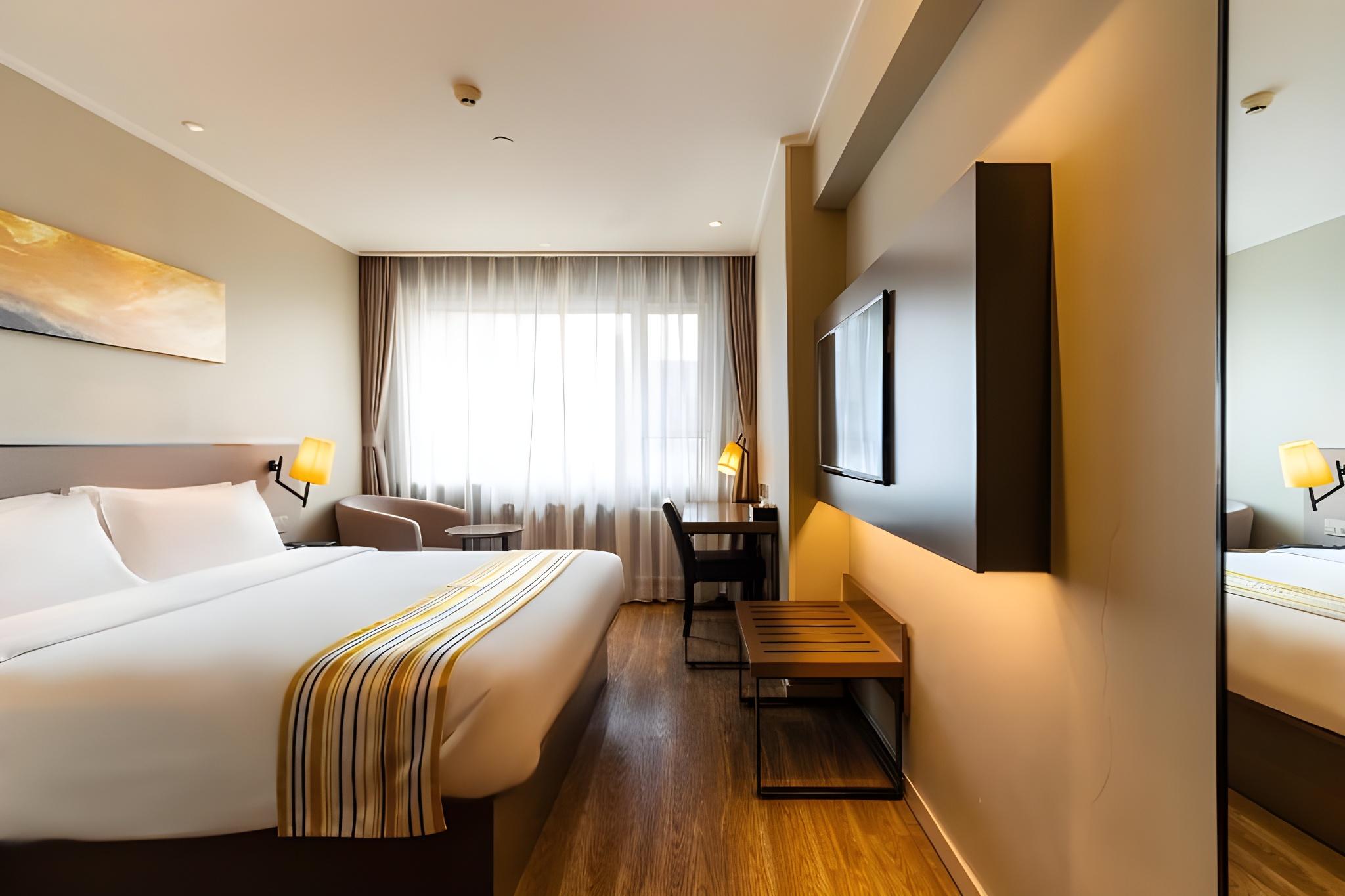 Home Inn Plus (Harbin Central Street) 27/43