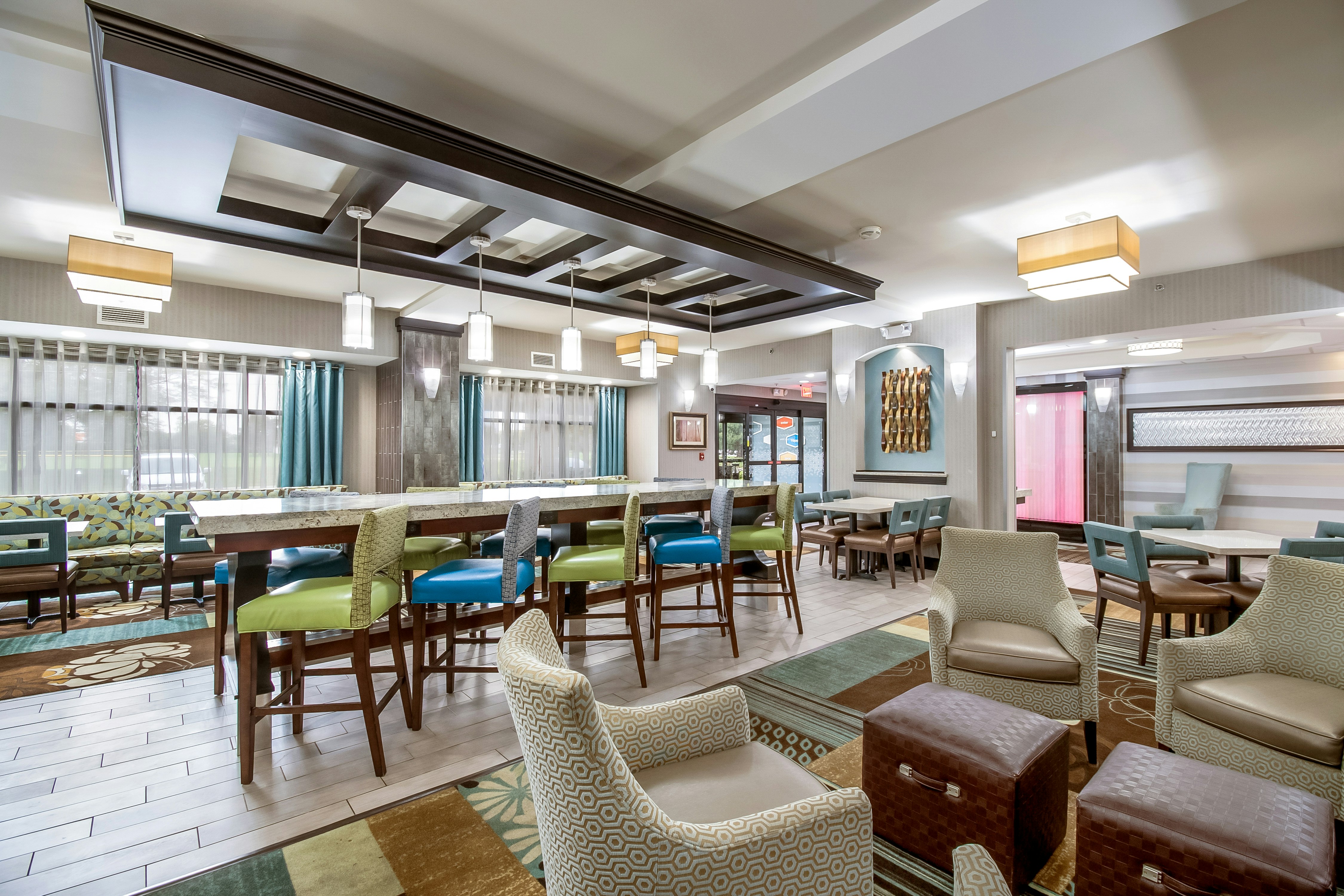 Hampton Inn Columbus West 24/45