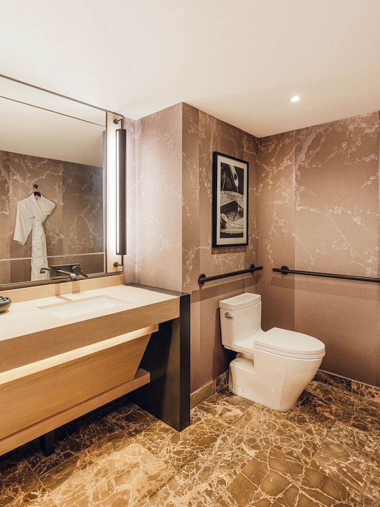 Junior Suite, King Bed, Bay View, Accessible، Nobu Hotel Miami Beach 6/6