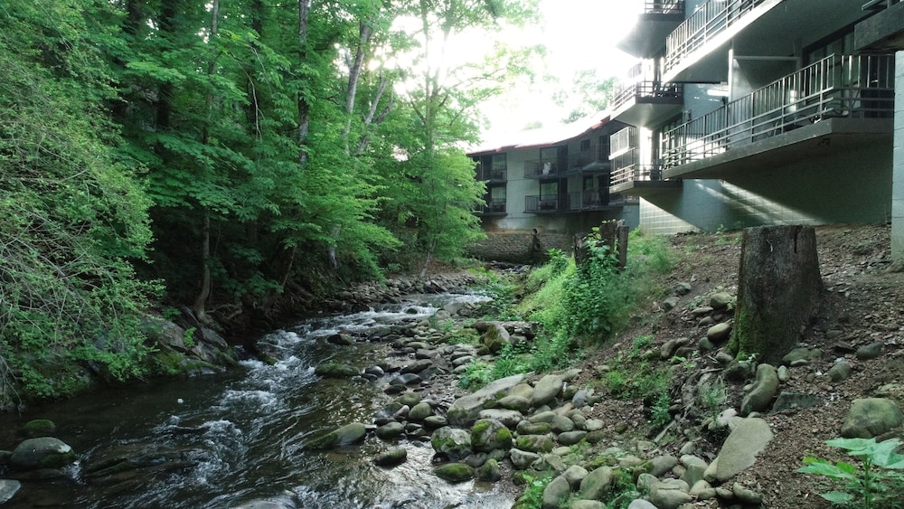 Bear Creek Inn Gatlinburg 28/41