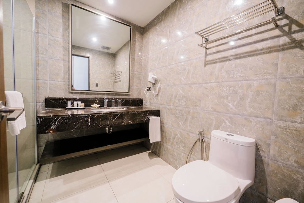 Zuri Hotel Iloilo City 49/50