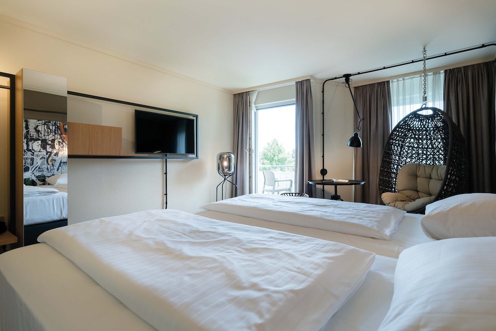 Sunday Hotel Bad Boll 13/46