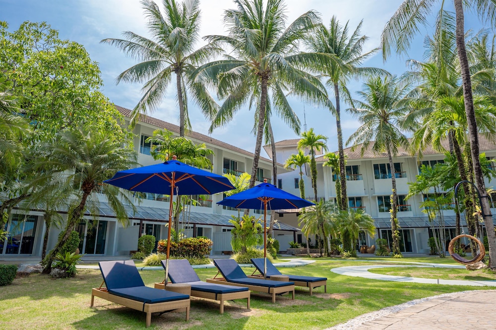 NH Boat Lagoon Phuket Resort 40/48