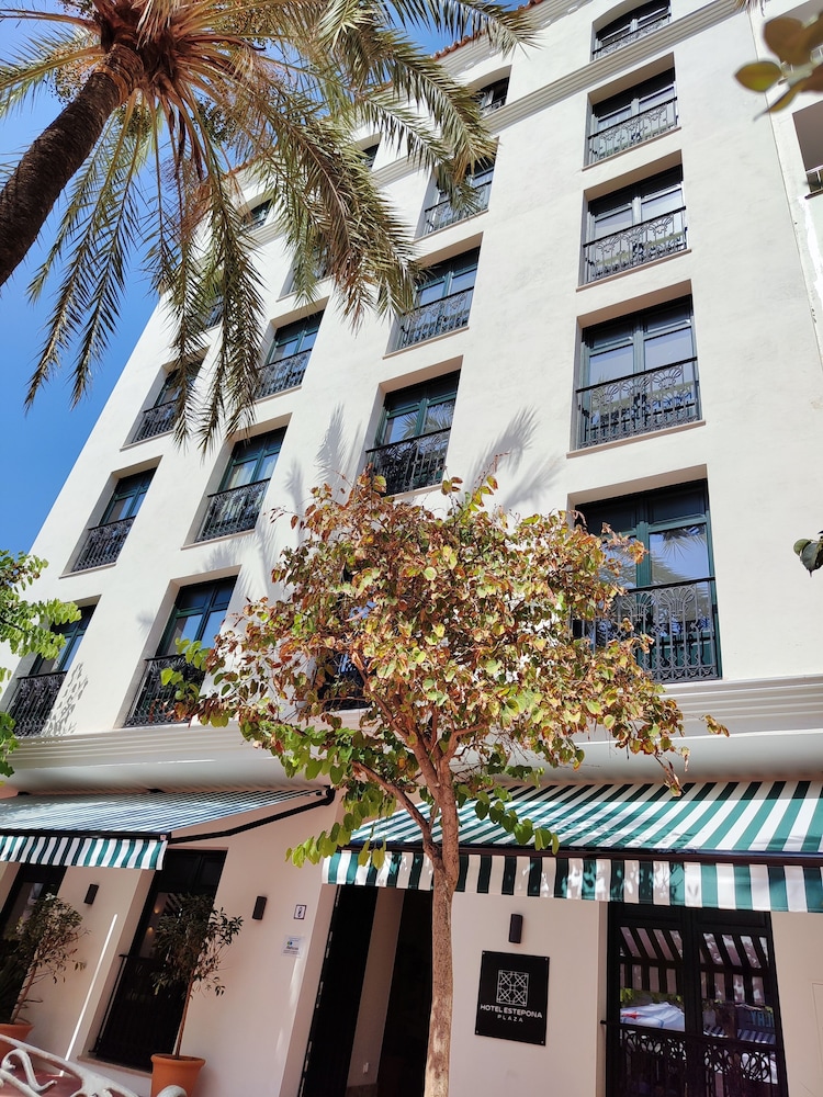 Hotel Estepona Plaza 8/58