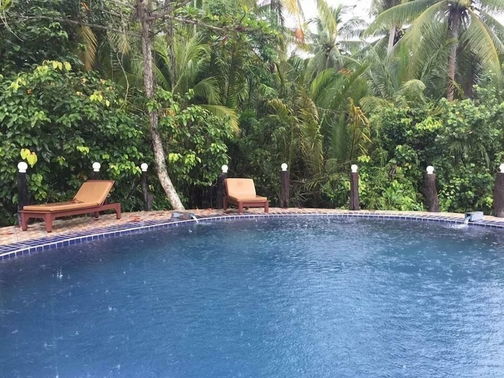 Ruean Thai Nai Bang By Pansak Resort 1/66
