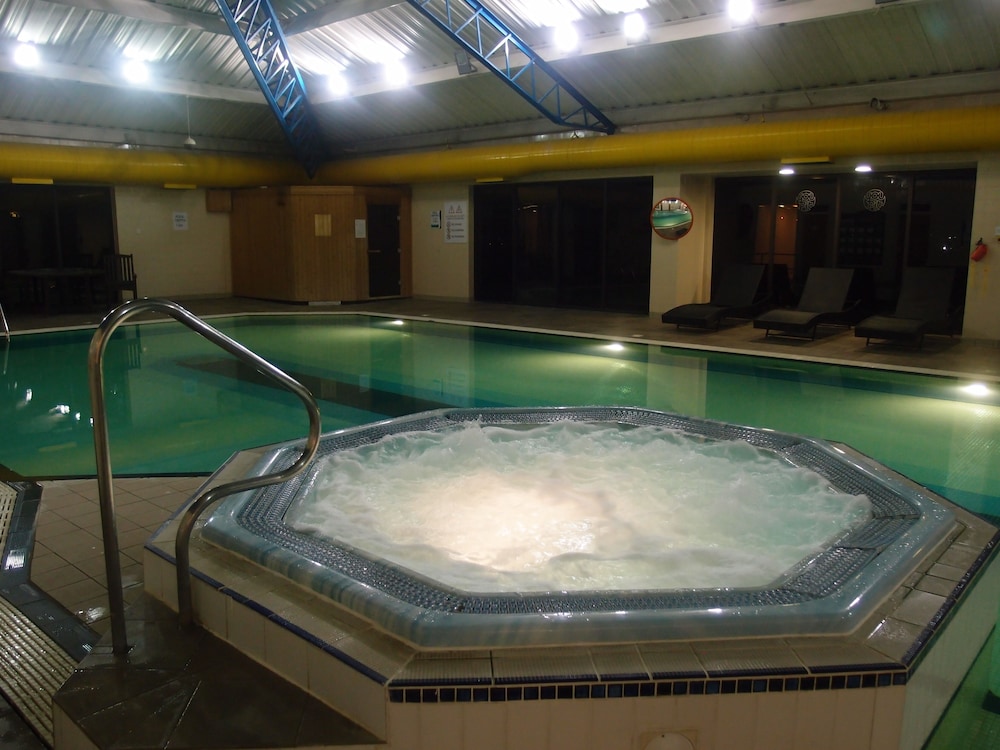 Holiday Inn Rochester Chatham an IHG Hotel 35/79