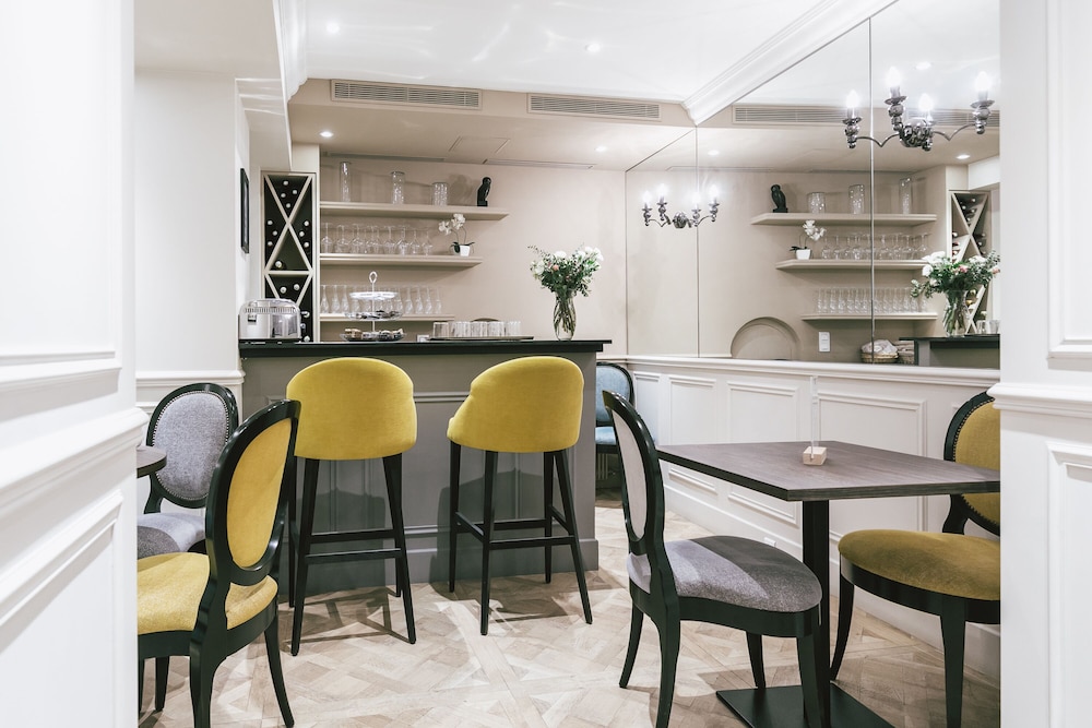 Hotel Saint Christophe 51/68