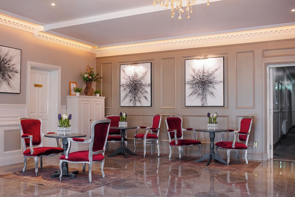 Brook Lodge Boutique Hotel 50/70