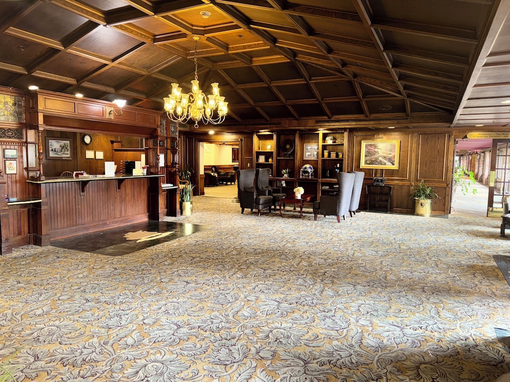 HISTORIC SANTA MARIA INN 10/67