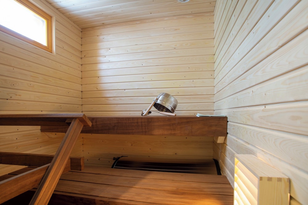 Kakslauttanen Arctic Resort 44/68