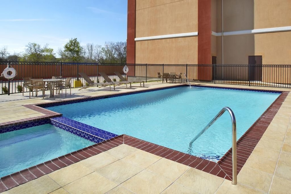 Four Points by Sheraton Houston Hobby Airport 12/20