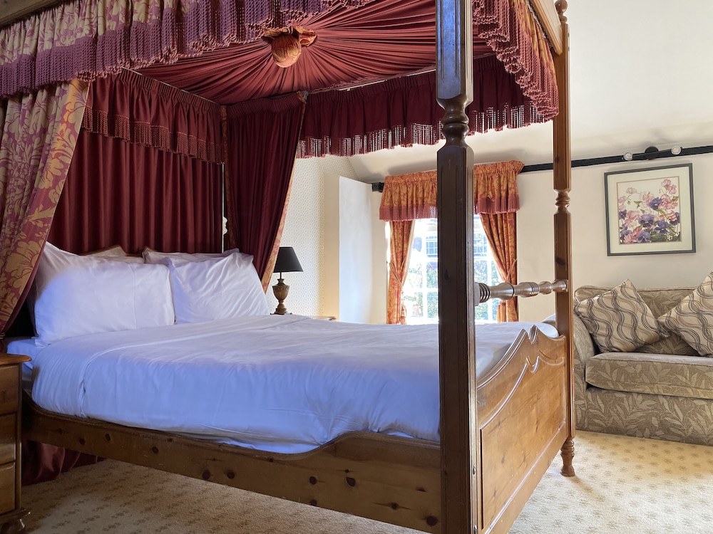 Marston Farm Hotel 28/55