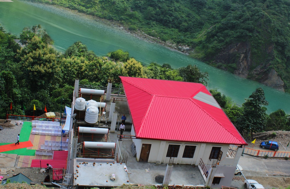 Yatrik Inn 45/56