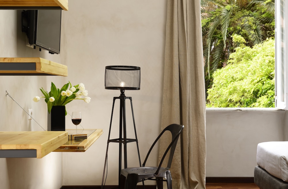 San Pietro Boutique Rooms 8/23
