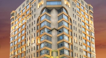Al Muna Kareem Hotel- EX Leader