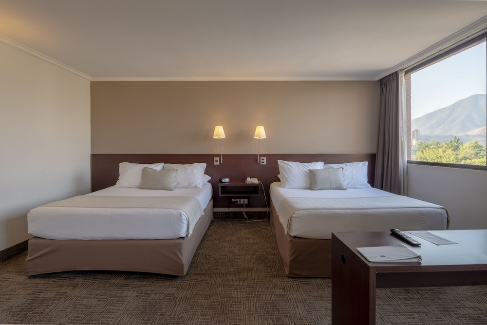 Standard, 2 Queen Beds, Cathedral View