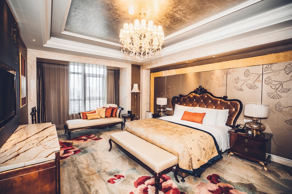 Wanda Realm Dandong 15/70