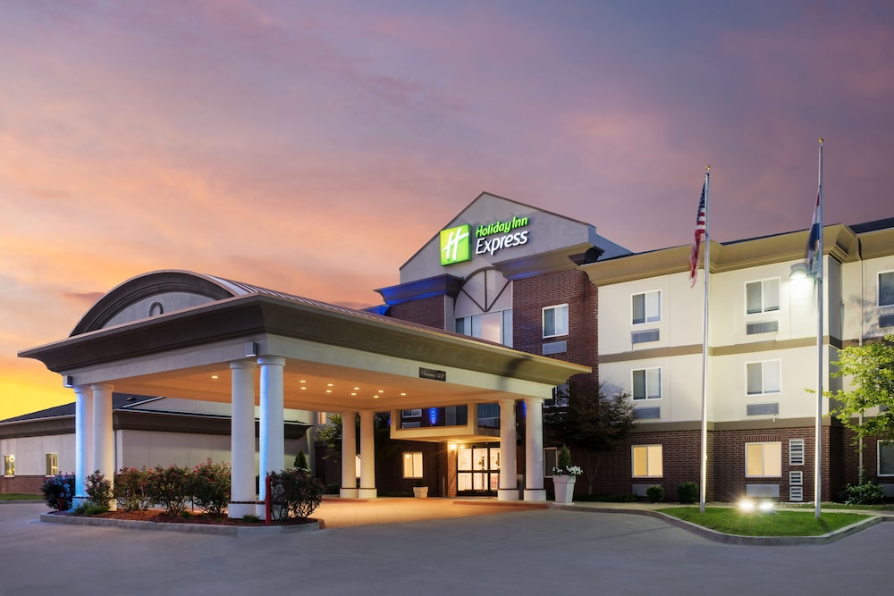 HOLIDAY INN EXPRESS WARRENTON 3/40