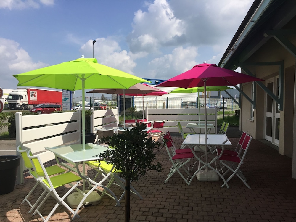 Ibis Budget Laval 63/67