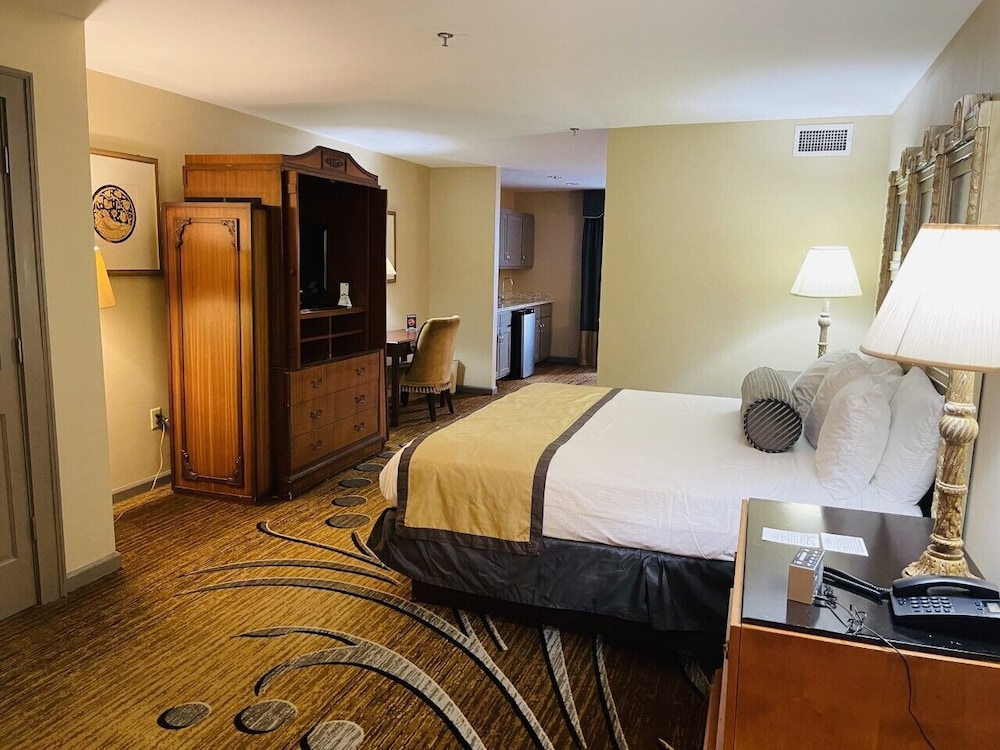 Greenville Inn Suites 24/67