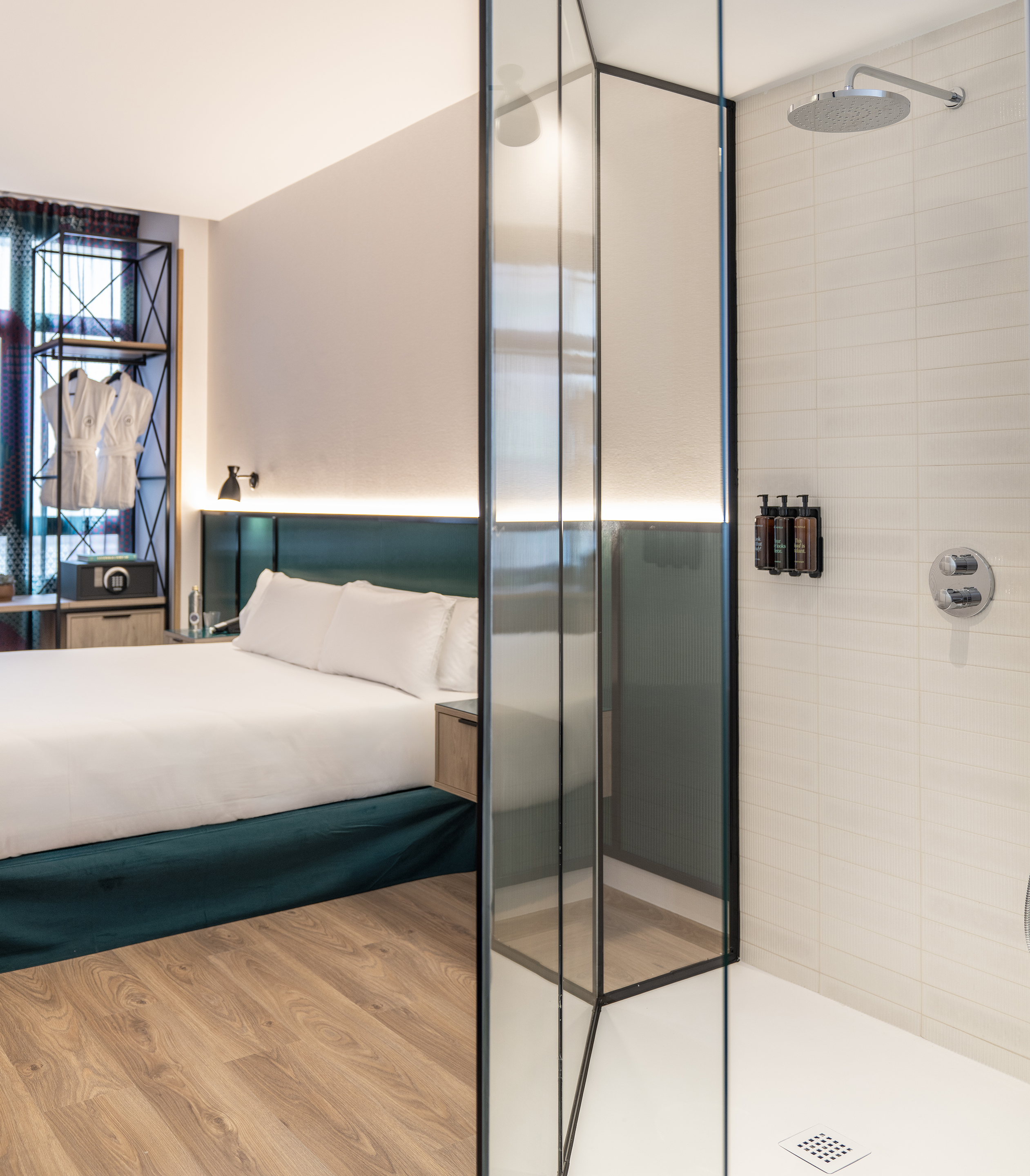 Axel, Premium, Single, Double Bed