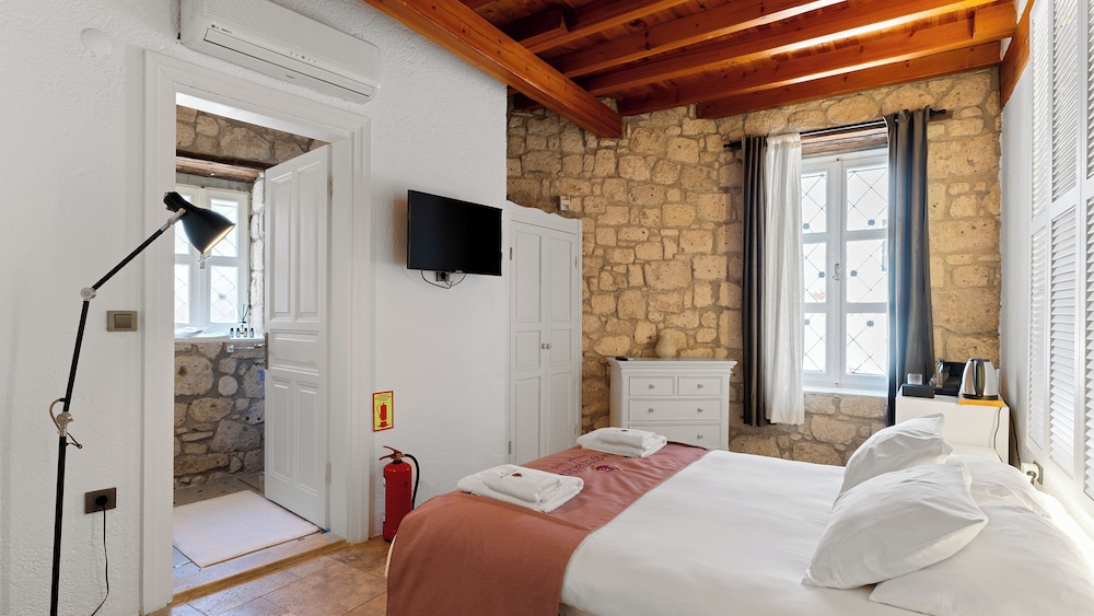 La Grenadine Hotel 8/50