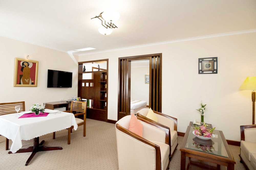 Palace Hotel 23/50