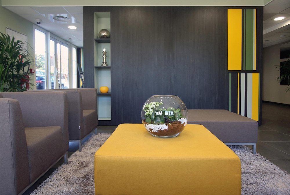 Appart City Confort Montpellier Ovalie 2 52/70