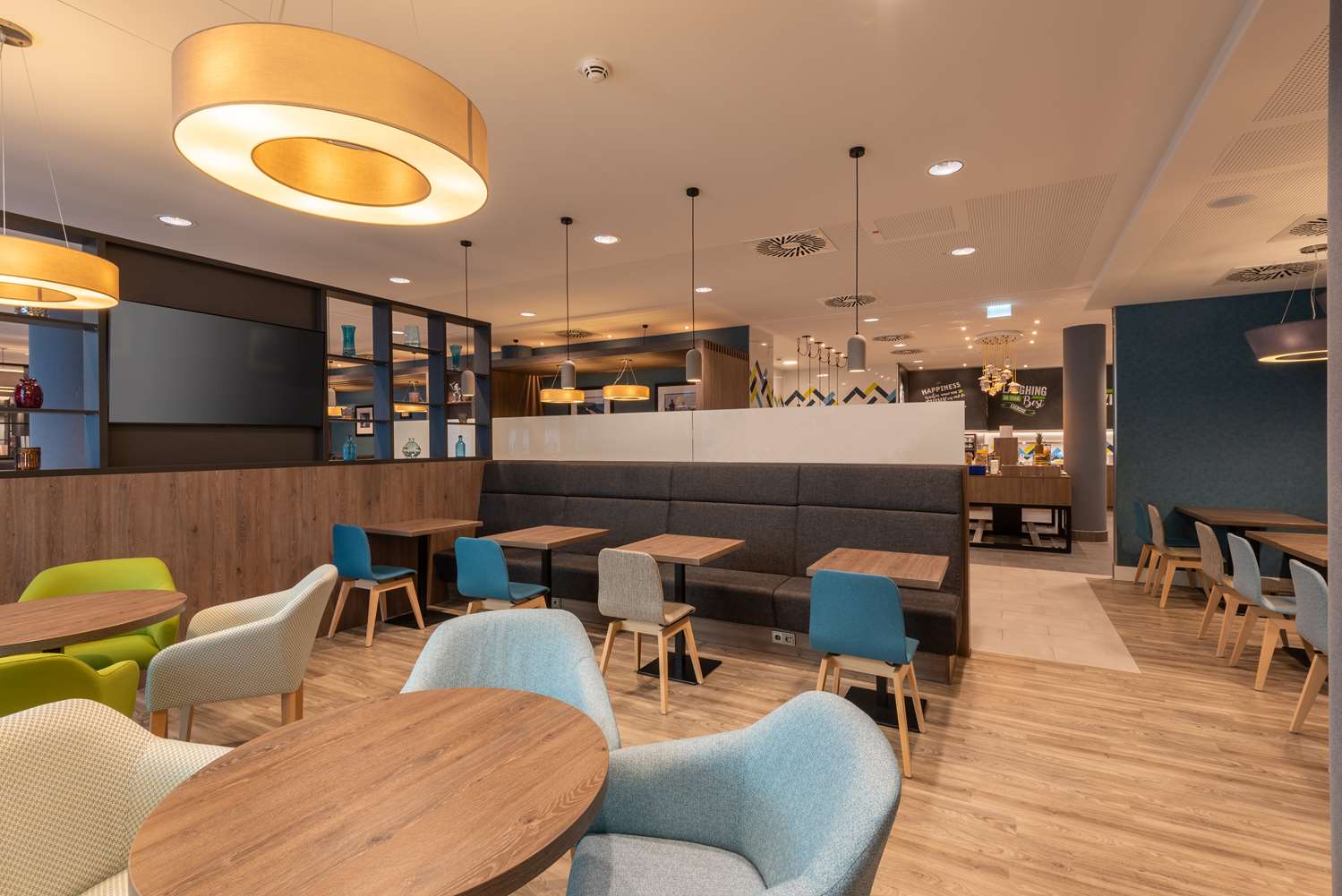 Hampton by Hilton Dusseldorf City Centre 22/32