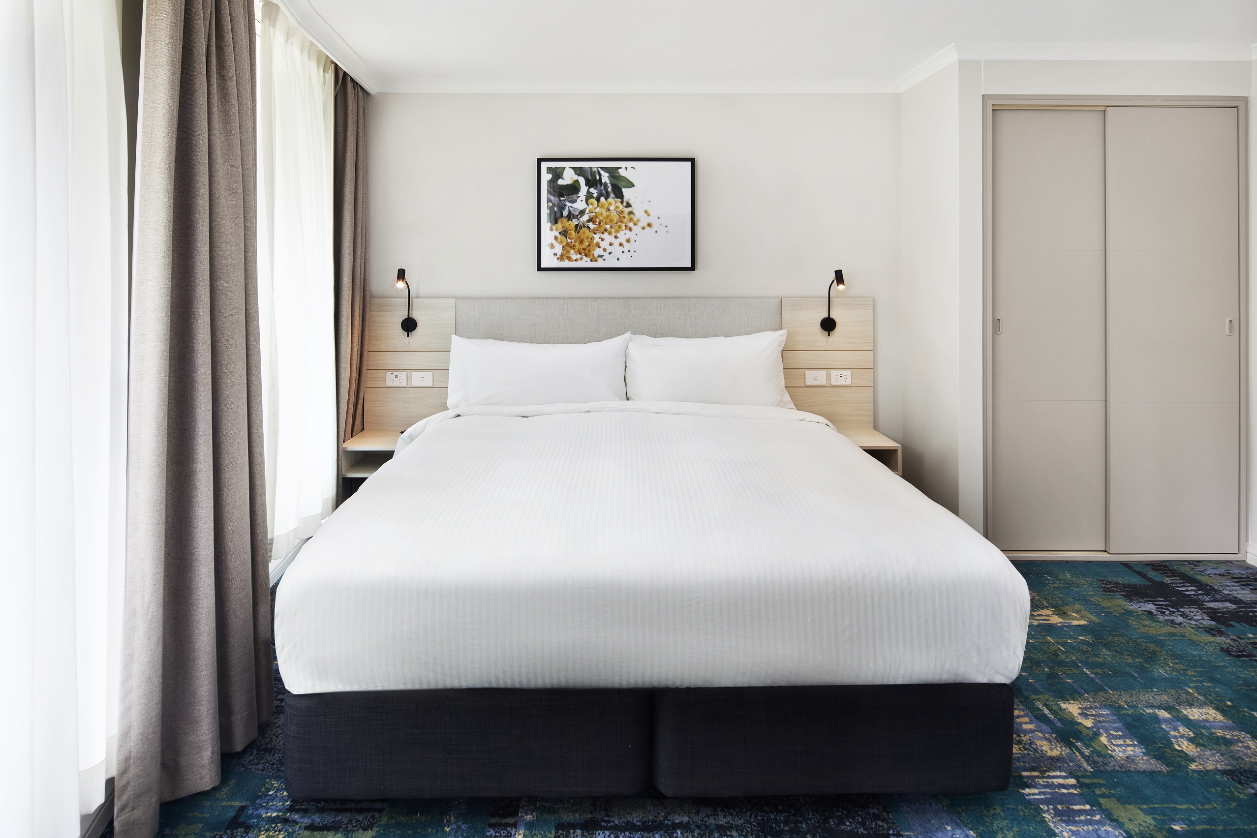 Superior One Bedroom Apartment