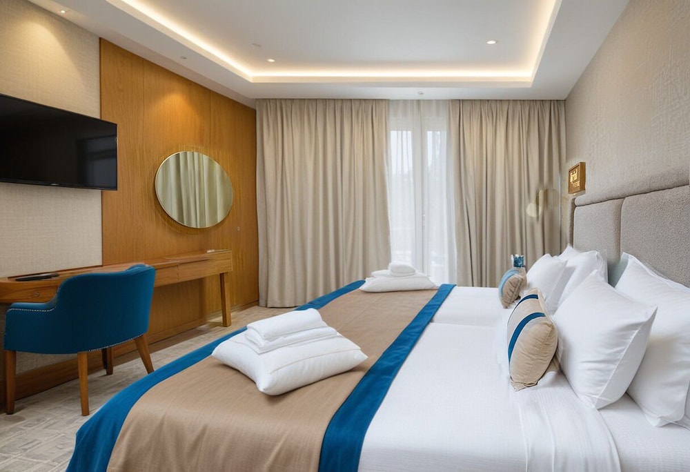 Hotel Kyriad Prestige City Center Tunis 7/23