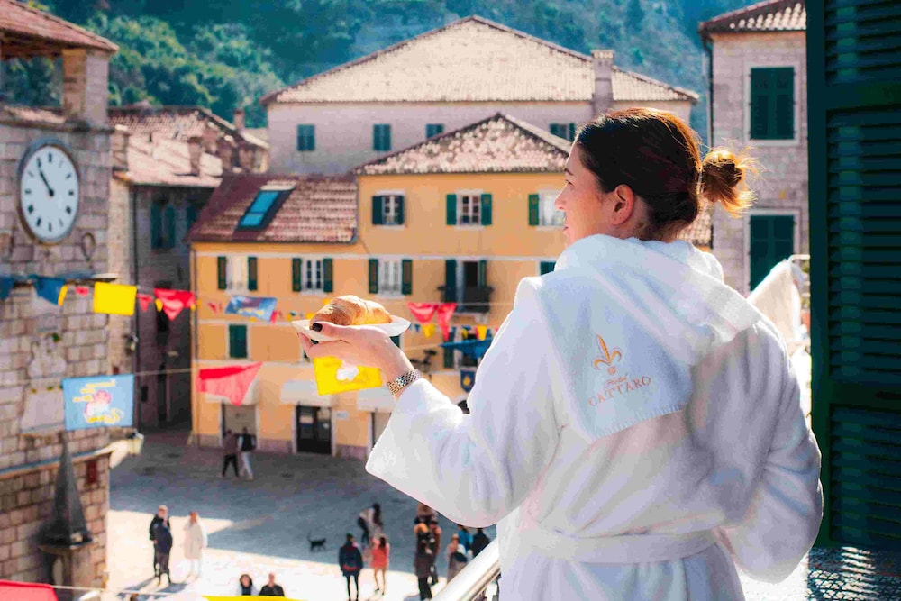 Historic Boutique Hotel Cattaro 55/60