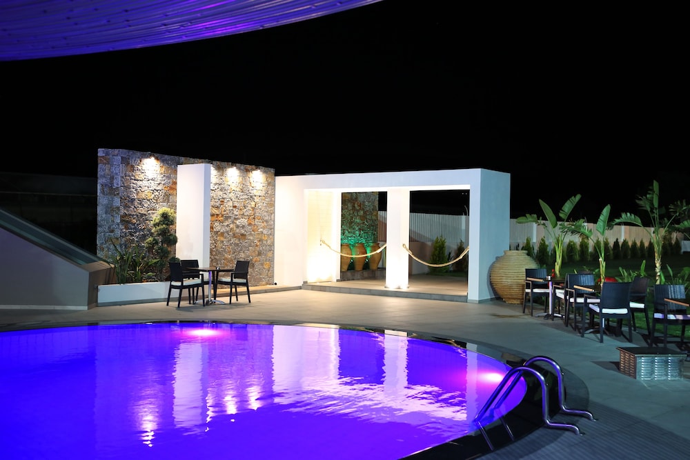 Marigianna Apartments 22/46