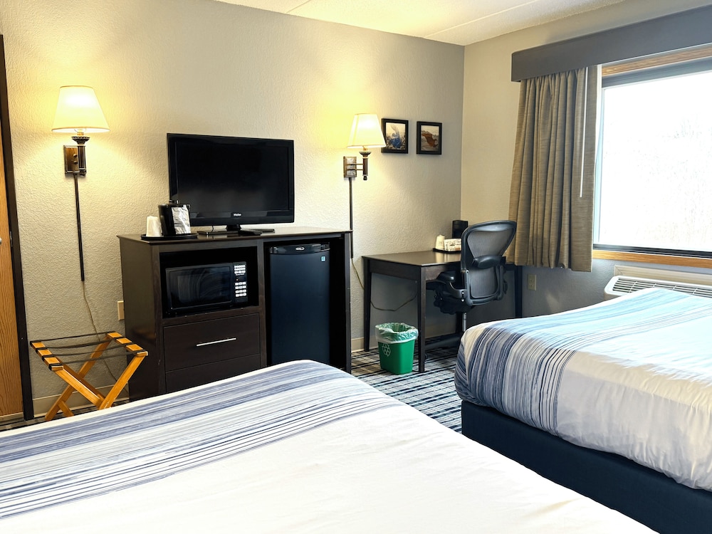 AmericInn by Wyndham Ames 20/49