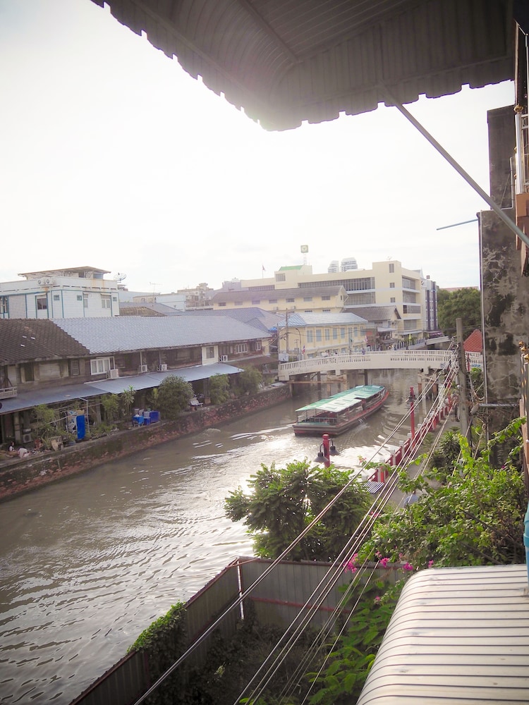 Baan Nampetch Hostel 45/50