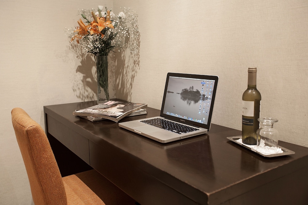 HR Luxor Hotel Buenos Aires 54/62