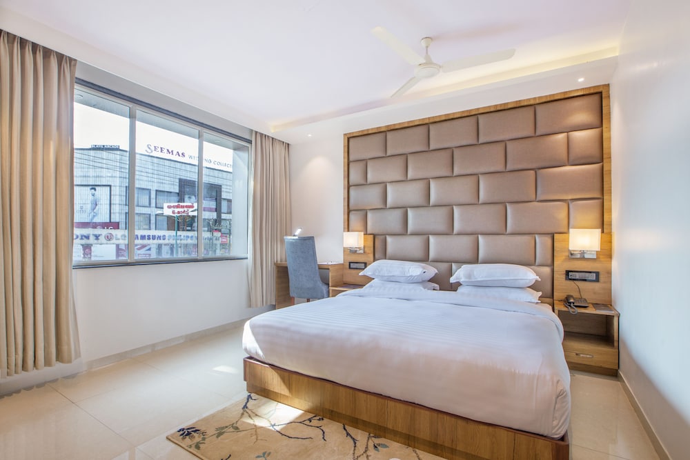 AURA ONE HOTEL 19/45