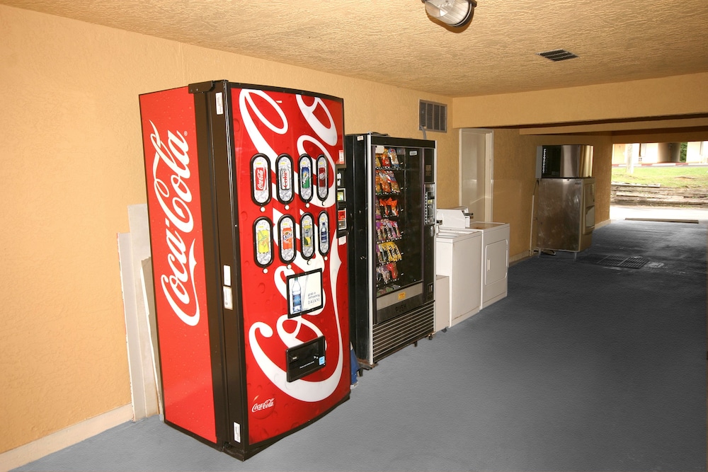 Days Inn by Wyndham DeFuniak Springs 9/19