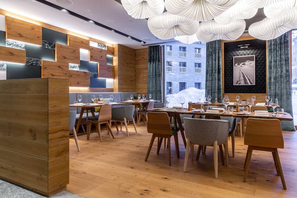 Radisson Blu Hotel Reussen Andermatt 55/74