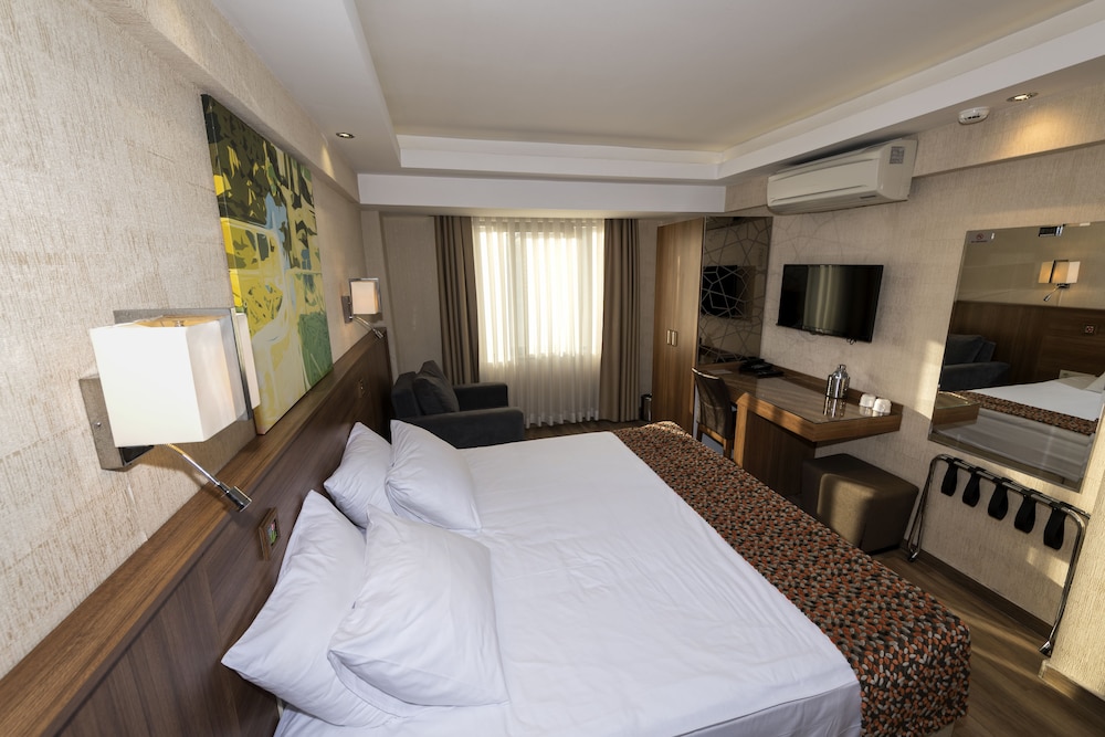 B Guest Hotel 17/66