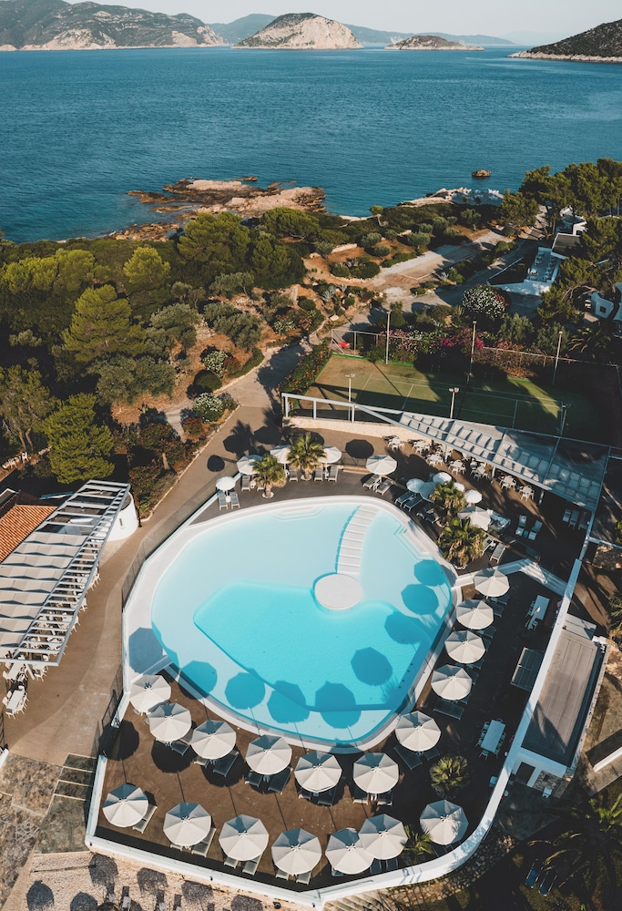 Marpunta Resort 56/65