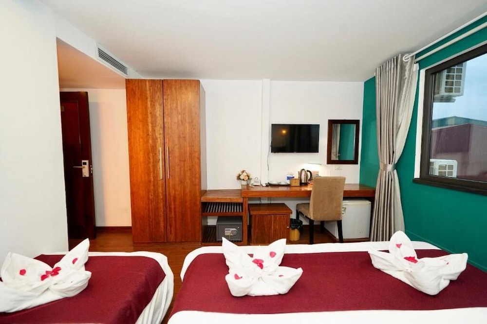 NT Elysian Hotel 39/76