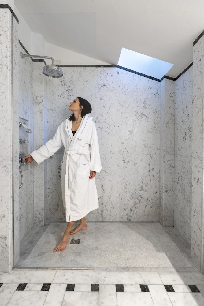 Qc Terme Roma 42/72