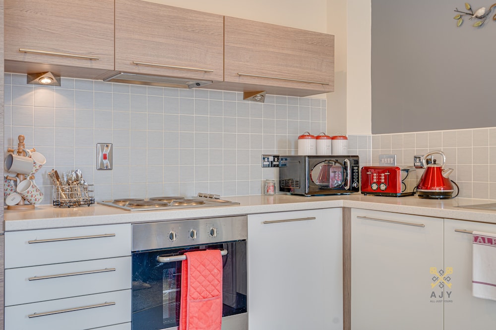 Mica Point City Centre Apartment 2/50