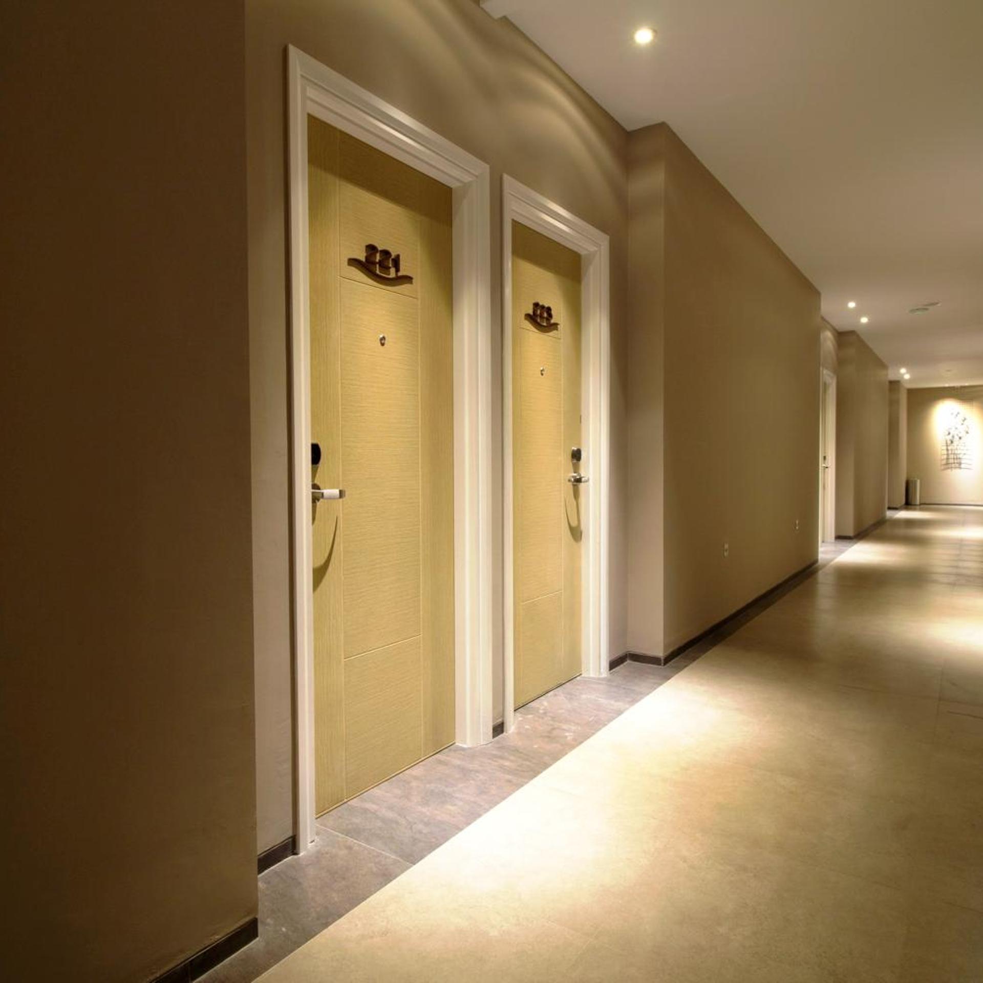 Vinotel Cirebon 28/50