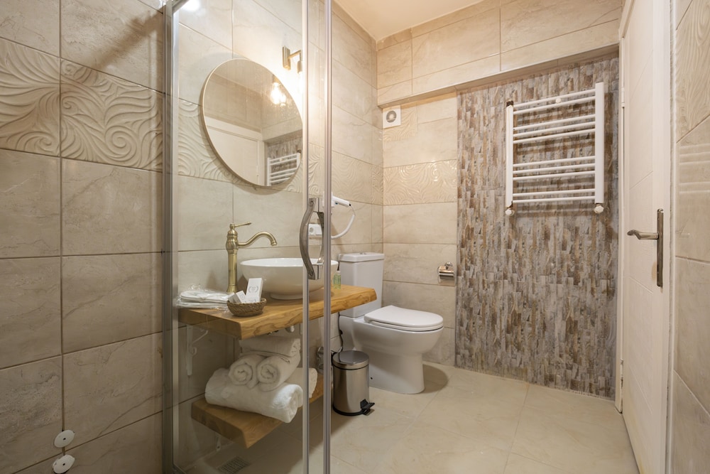 Aya Butik Otel Büyükada 44/50