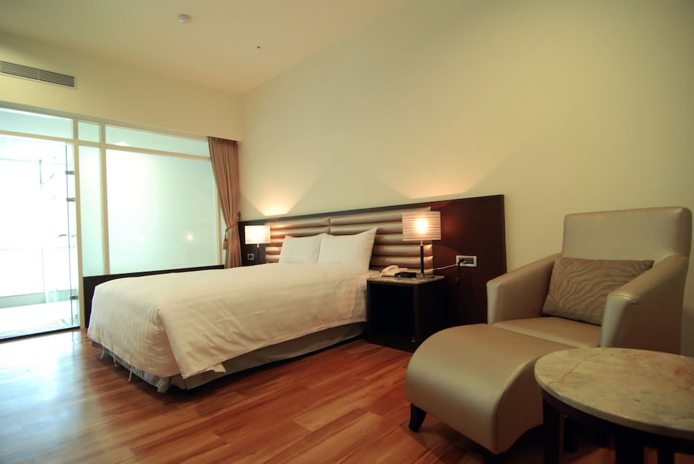 New Taipei Hot Spring Hotel 23/50