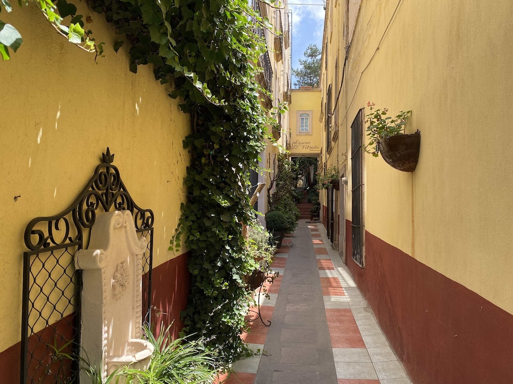 Hotel Casona de los Vitrales 47/50