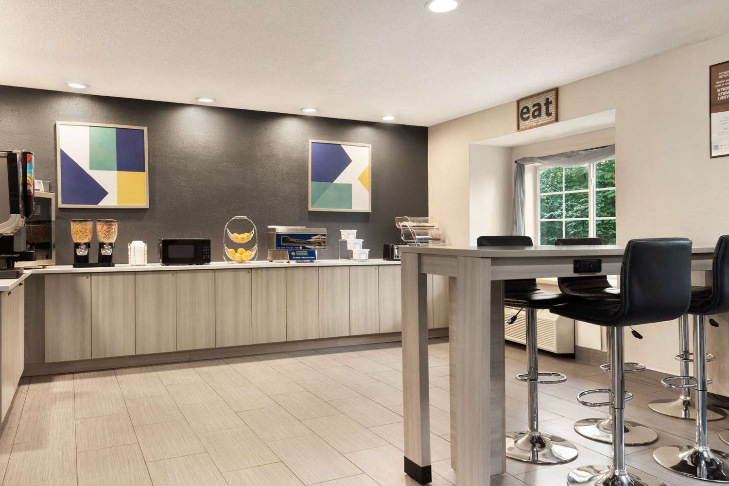 Microtel Inn Suites By Wyndham Florence Cincinnati Airport 8/41