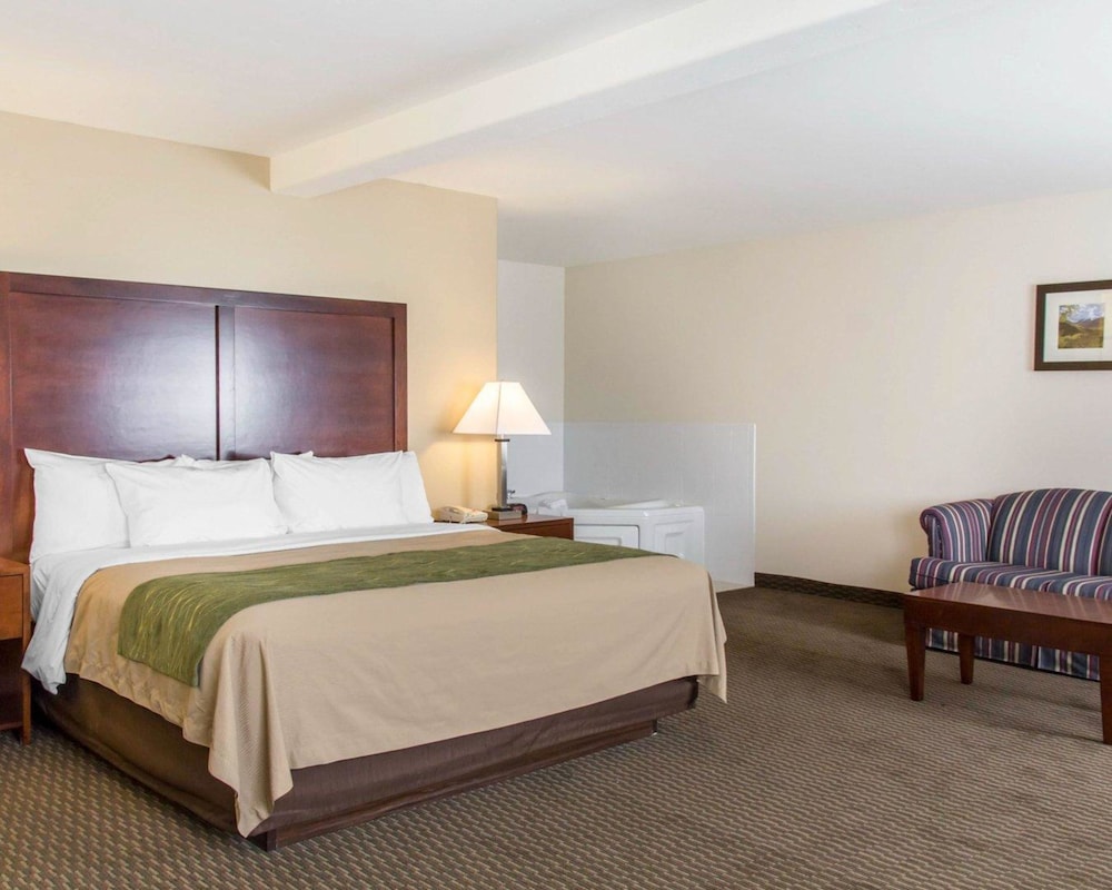Quality Inn & Suites Vail Valley 10/35